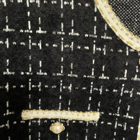 Jacket - Picture 2 of 4